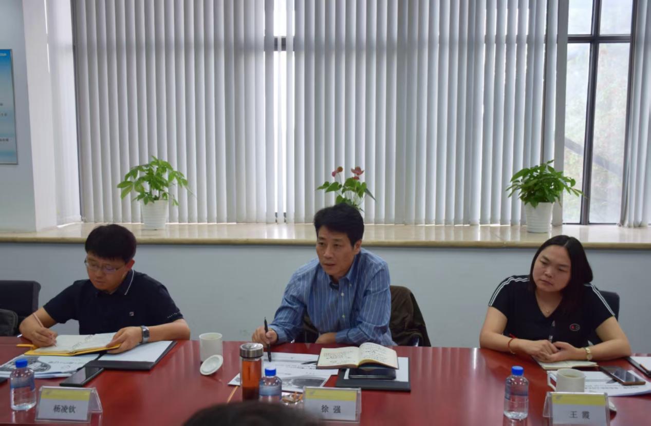 徐强调研武汉工厂1.jpg