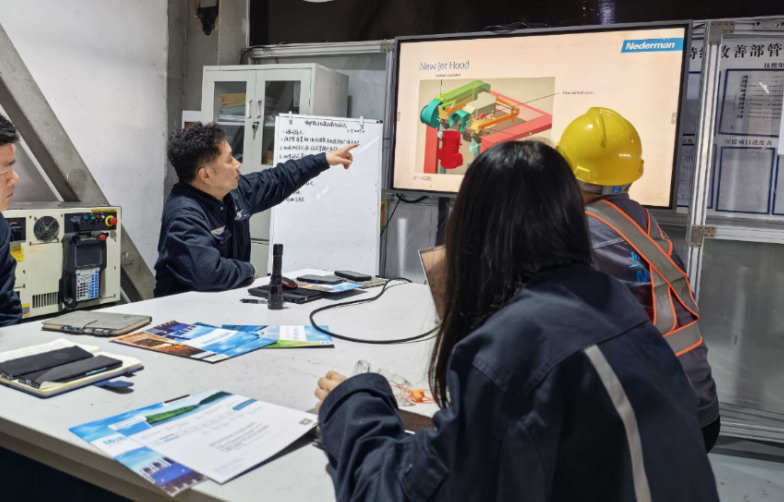 榜样力量丨自主大修破难题 匠心守护降故障——记五一劳动模范、武汉威斯卡特铸造设备部副经理肖泽虎3.png