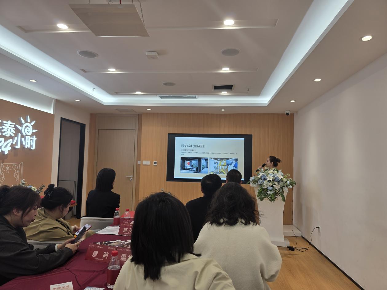 1775177990658825.jpg 万鸿1.jpg