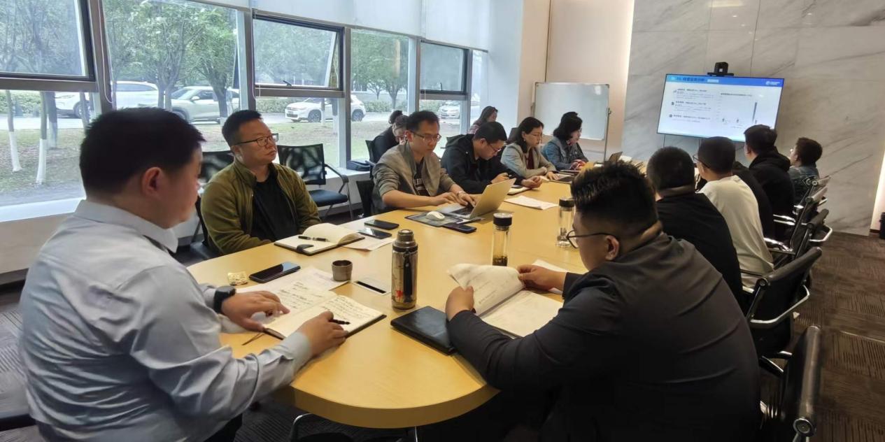 1776233689508410.jpg 万鸿2.jpg