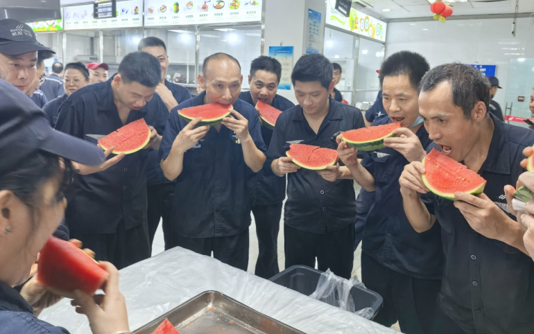 威斯卡特武汉工厂举办“清凉一夏”活动 全员共享夏日清凉2.png